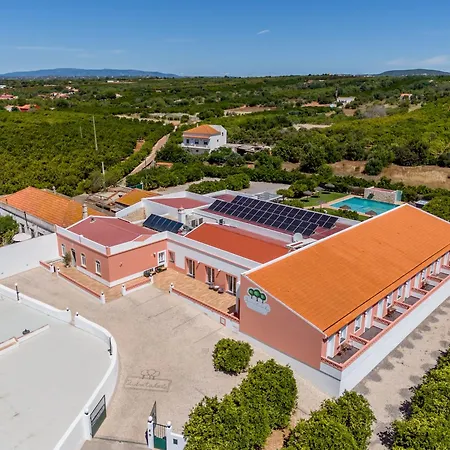 Κατάλυμα σε φάρμα Quinta Dos Is