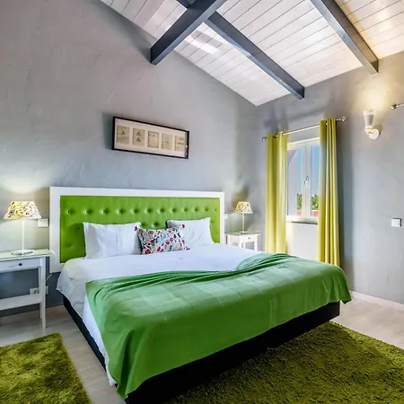 Farm stay Quinta Dos Is *